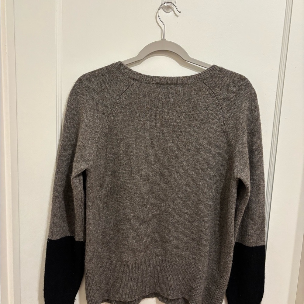 Eileen Fisher Gray Black Merino Wool Yak Sweater Small - Picture 5 of 6